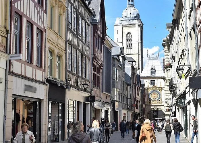 Lovely In Le Mesnil-Esnard